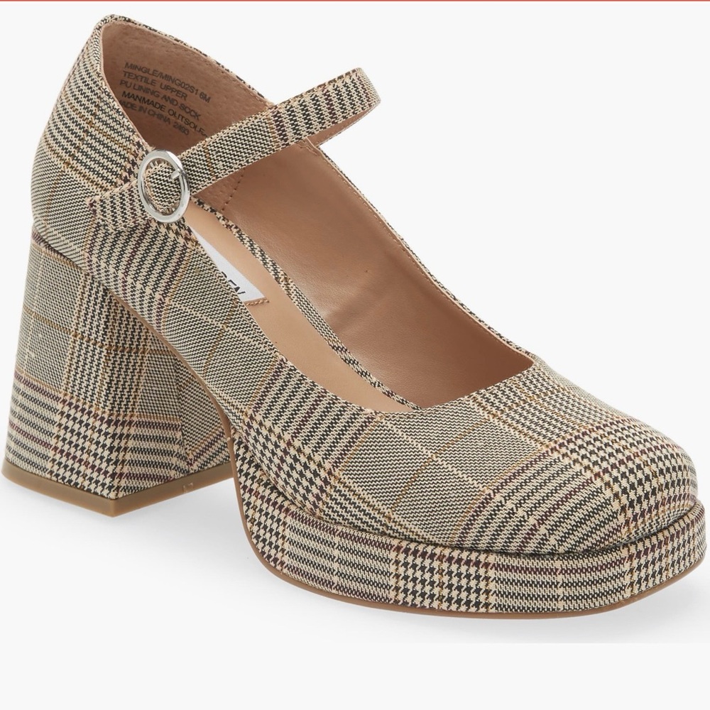 Steve Madden platform Maryjane with block heel.